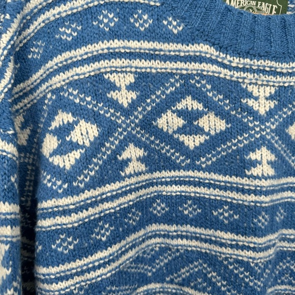 American Eagle Blue Christmas Fair Isle Knit Sweater Size Medium - Picture 3 of 8